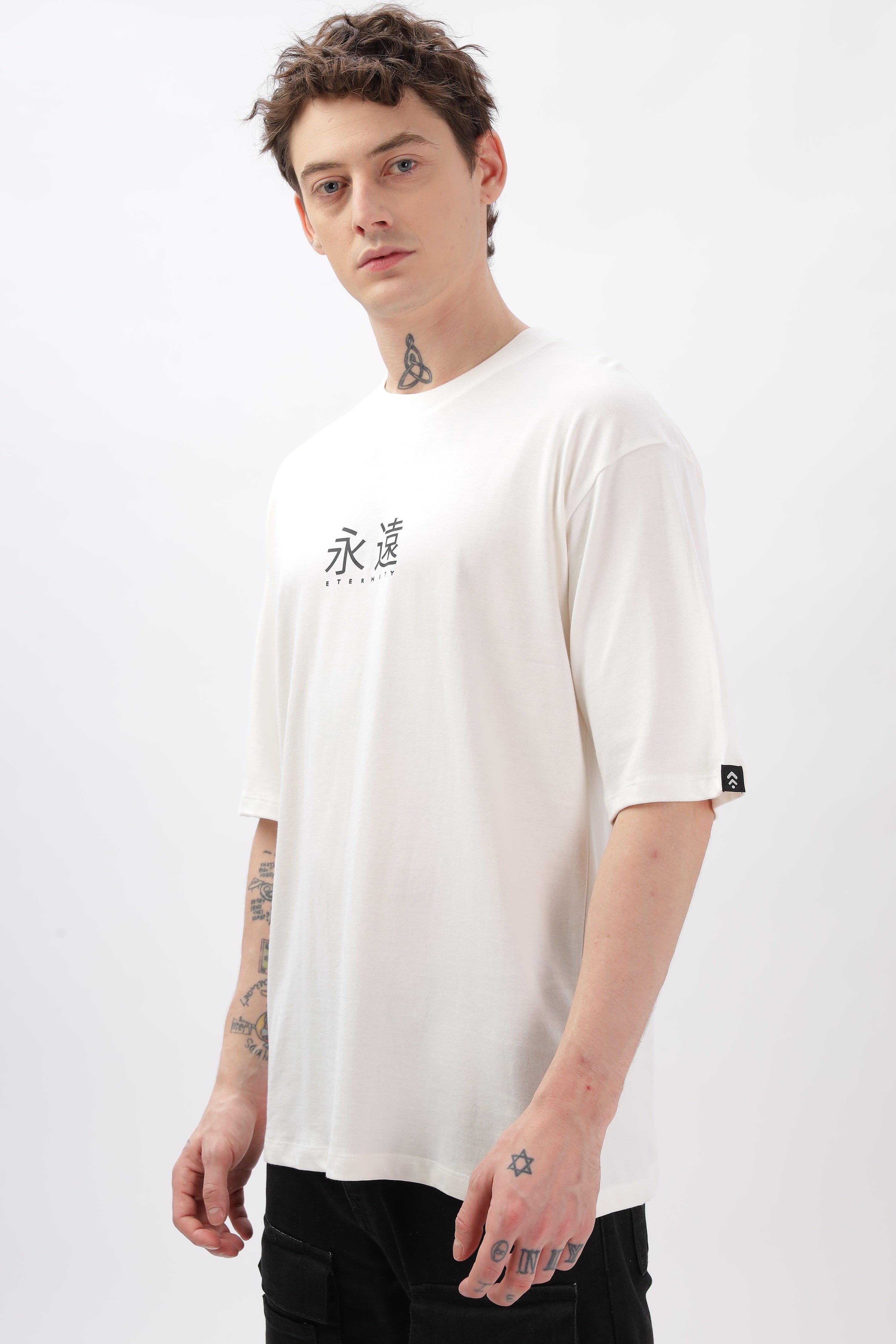 Soulmonk off-white oversized t-shirt worn by male model with Japanese text design on front